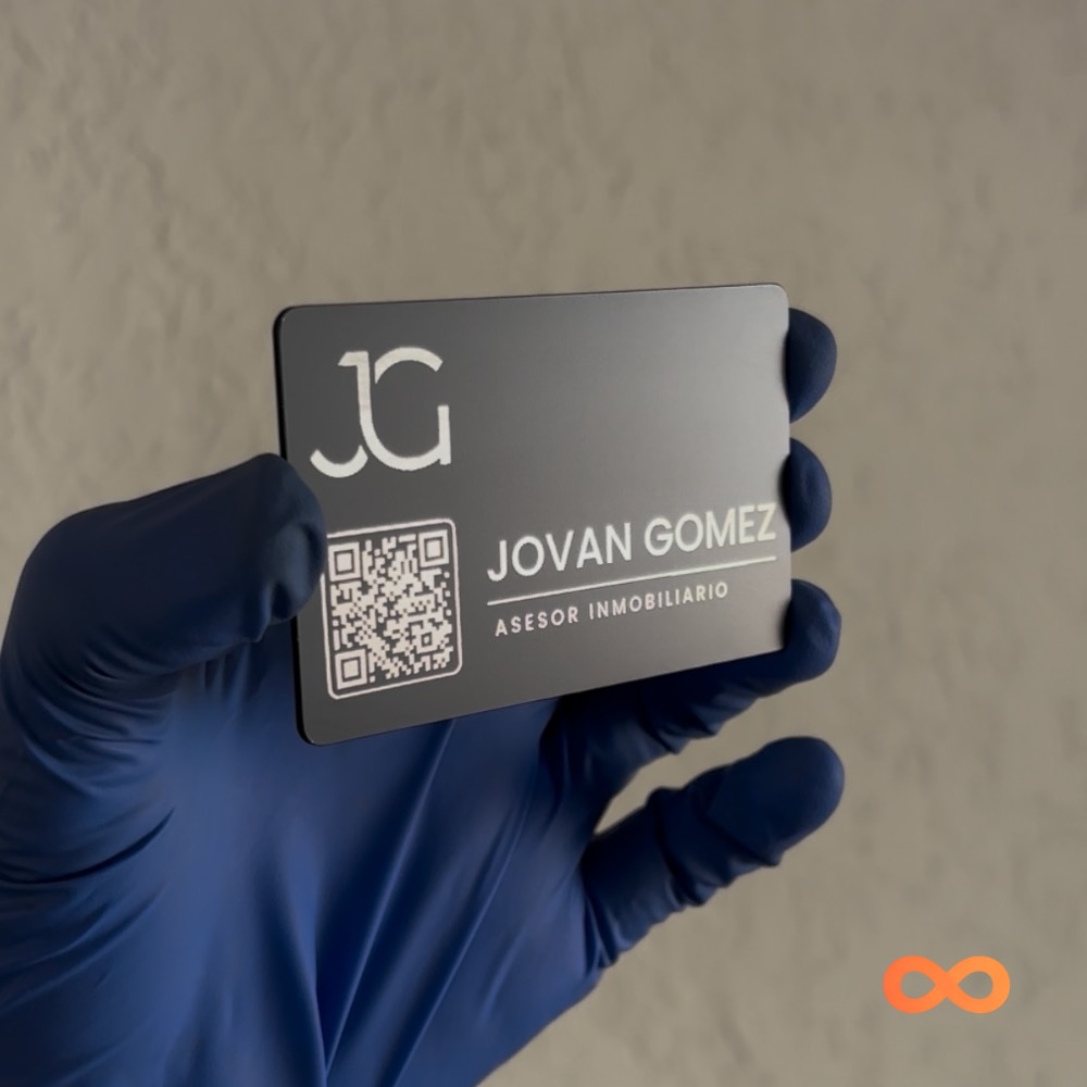 Metal NFC card thumbnail view 6